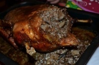 Утка, фаршированная гречкой и грибами