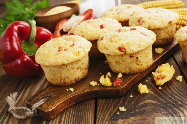 Вкусные кексы с кукурузной мукой и перцем