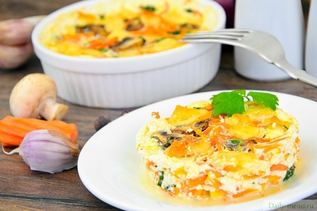 Запечённый омлет с морковью и шампиньонами