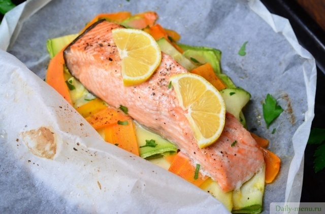 Рыба на овощной подушке