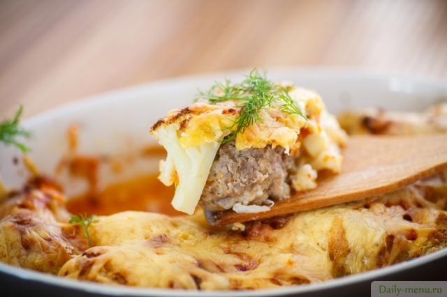 Цветная капуста с фрикадельками