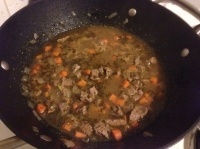 Говядина тушеная с морковью и луком