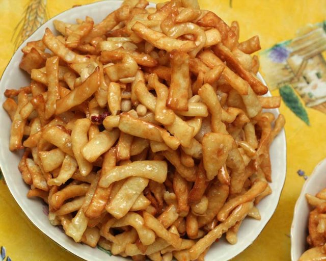 Чак чак - сладкая горка